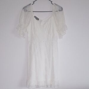 EillyBazar Short Sleeve White Lace Summer Dress Sz M. NWOT Bridal Shower Dress